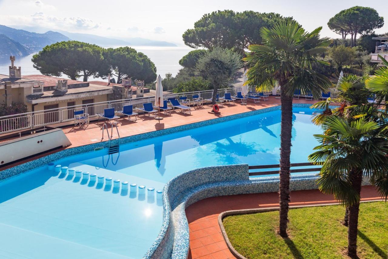 Casa Linda Vista Da Sogno, Piscina E Tennis Rapallo Exterior photo